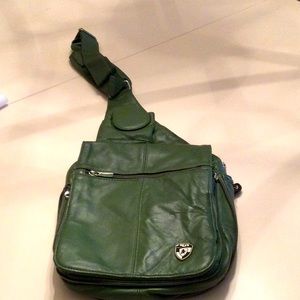 HEYS Travelmate Leather XL cross body bag